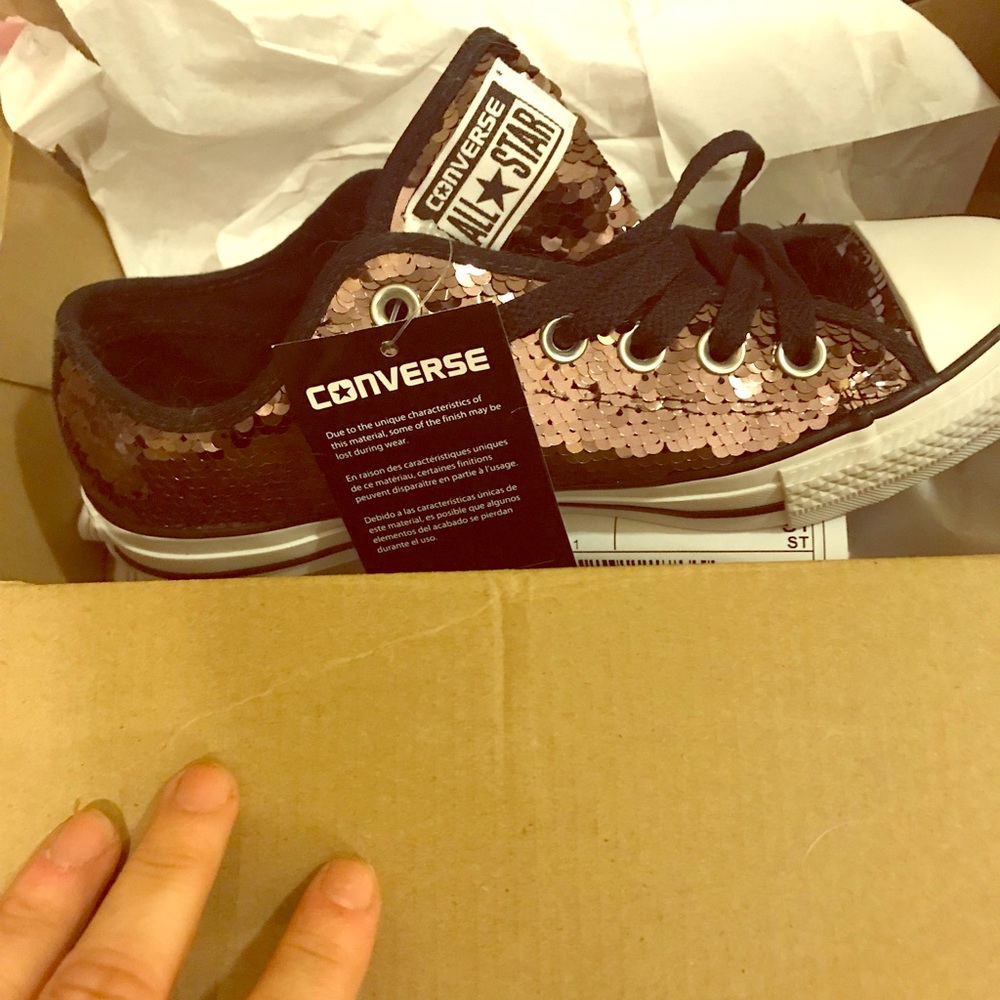 NIB SIZE 7 Gunmetal Sequin Converse